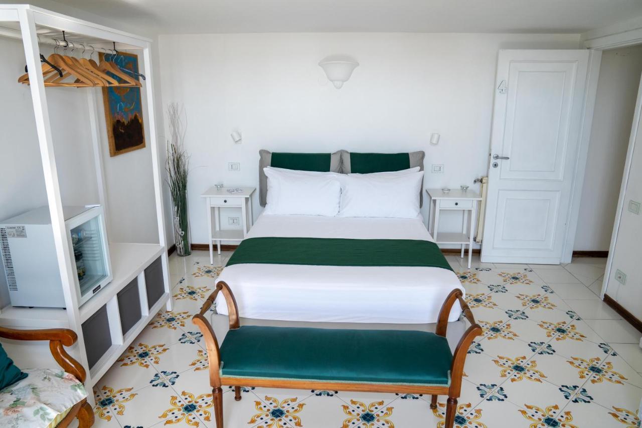 Le Stanze Di Sissi - Luxury Suites Napoli Dış mekan fotoğraf